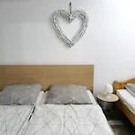 아파트 - 